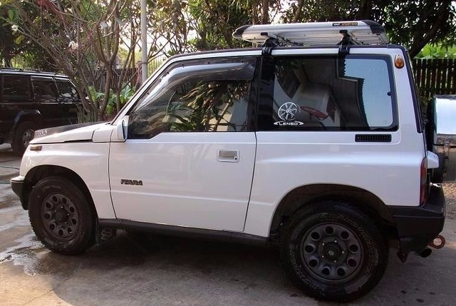 Suzuki vitara se416
