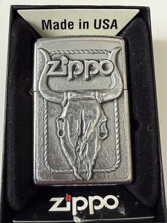 2011 ZIPPO LIGHTER 'BULL SKULL' #20866 PREOWNED AND BOXED