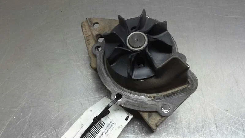 WATER PUMP / 1183226 FOR CITROËN BERLINGO 1.9 DIESEL - image 2 of 4
