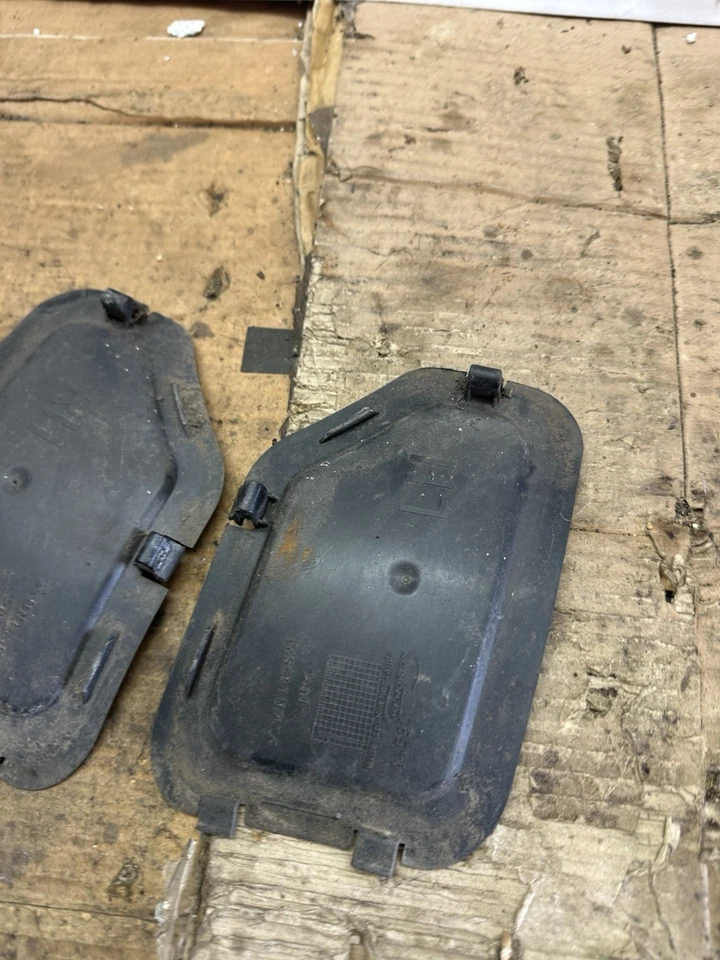 Mitsubishi Colt Czt Arch Liner LH RH access Covers Used mn145821 /2 Ralliart - Image 4 of 4