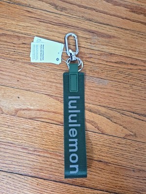Lululemon Never Lost Keychain Green NWT