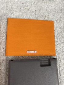 Donkey kong classics nes All Original Items W/Nintendo Game Protector Vintage
