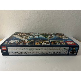 LEGO Creator Expert Winter Toy Shop set 10249 Winter Village Collection Series