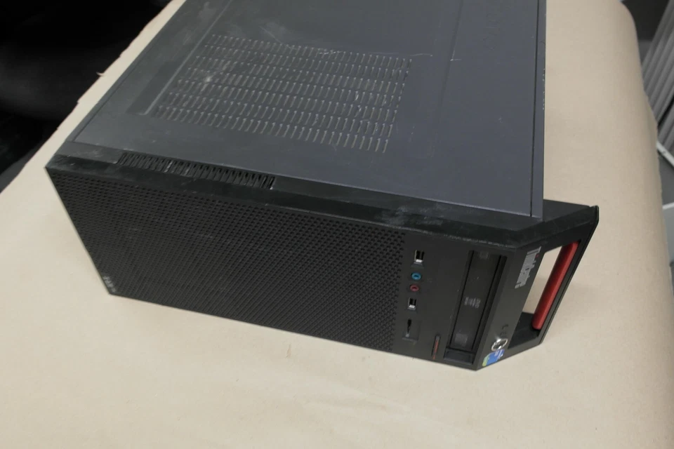 Lenovo ThinkCentre A85 7543 desktop PC DVD 250GB HDD 4GB RAM i3 550 PCI PCI-e - Image 3 of 4