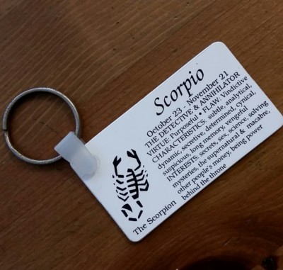 SCORPIO Vintage Retro 1980s Zodiac/Astrology Sign Plastic Keychain w/ 1'' Keyring
