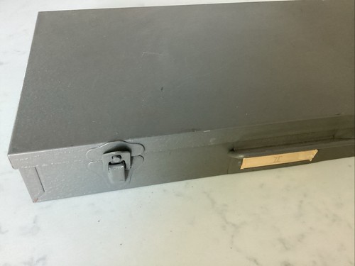 Vintage Metal Gray Brumberger Photo Storage Box Case Holds 150 Slides Excellent - Picture 2 of 10