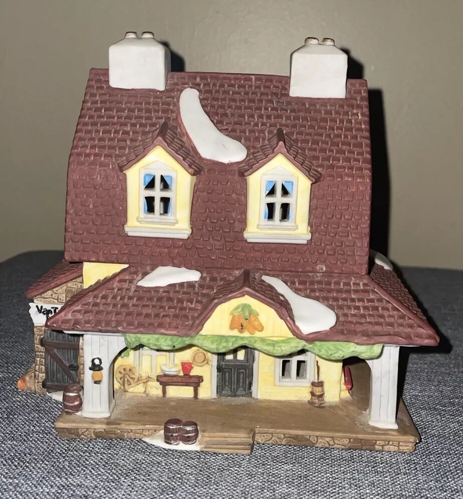 1990 DEPT 56-Van Tassel Manor-New England Village Series