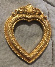 Heart Shaped Dollhouse Miniature Empty Gold Picture Frame Measure 2 X 1  1/2  