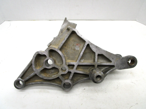 00 01 02 03 04 05 CHEVROLET IMPALA 3.4L ALTERNATOR BRACKET 12567695 OEM