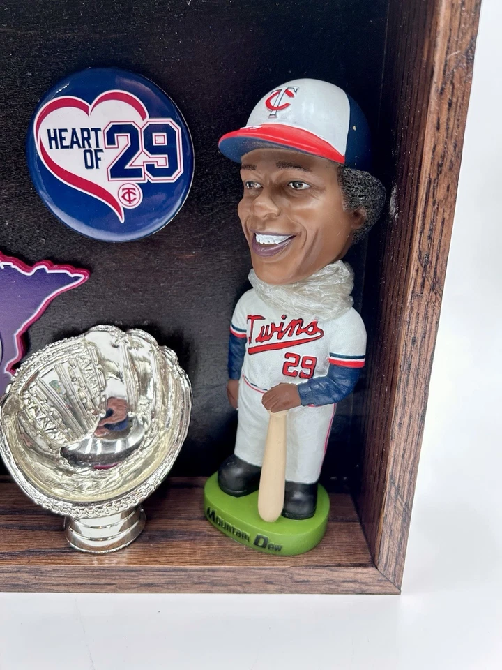 VTG Heart of 29 Rod Carew Memorabilia Wall Hanging Pin Bobblehead Glove Trophy - Image 4 of 4