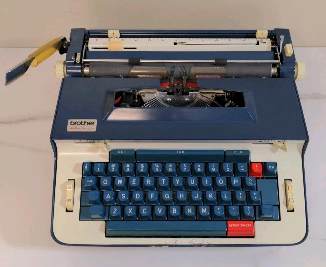 25+ Brother Electric Collectible Typewriters for sale | Updated