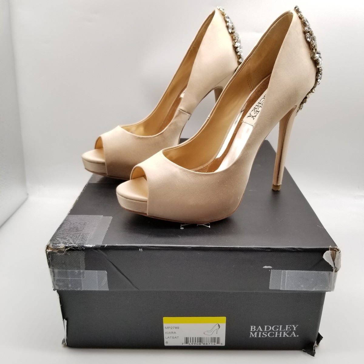 新品未使用BADGLEY MISCHKA ハイヒールウェディングシューズ