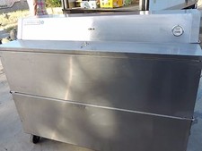 BEVERAGE AIR REFRIGERATED CABINET ( milk and beverages)