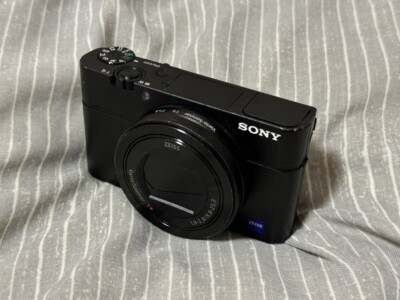⭐︎名城⭐︎SONY DSC-RX100M3 Sony DSC-RX100 III 20.1 MP Digital SLR Camera RX100M3 Black