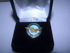 PRATT & WHITNEY AIRCRAFT ENGINES LAPEL TACK PIN PILOT / EMPLOYEE CHRISTMAS GIFT