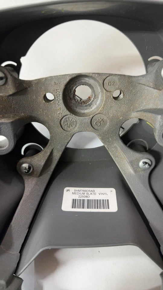 Volante Jeep Grand Cherokee 2005-07 gris crucero inclinado Foto 2 de 4