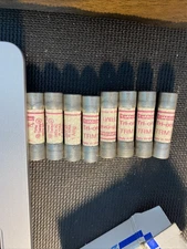 Lot of 8 - Fuses Gould Shawmut Tri-onic TRM1 250V Fuse 1A