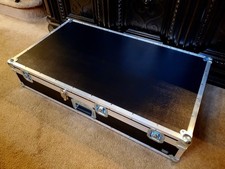 CUSTOM BUILT LOCKABLE KEYBOARD AND SYNTHESIZER TRAVEL CARRYING HARD CASE/BAG