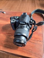 Used Nikon D D40 6.1MP Digital SLR Camera with  18-55mm Lens - Black, with case