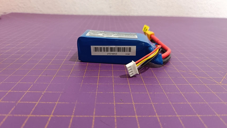 Turnigy 2200mAh 3S (11.1V) 30C Shorty LiPo Battery Pack w/XT60_0.2_5 - Bild 4 von 4