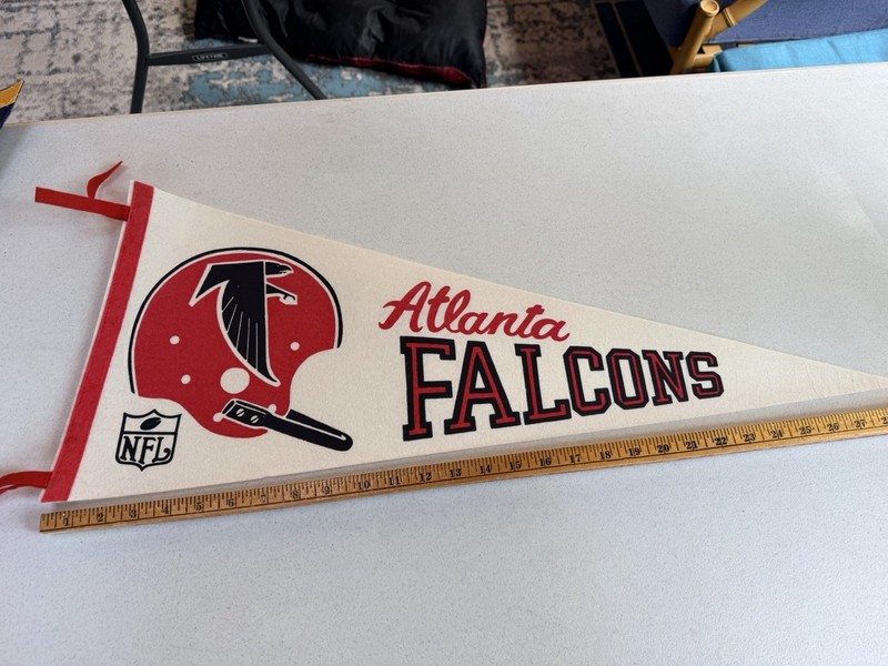 Atlanta FALCONS Vintage Full-Sized 12X30 NFL Football Pennant