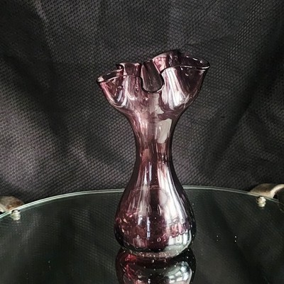 Art Glass Purple Amethyst Bud Vase Odd Ruffle Rim Assorted Bubbles & Pontil 
