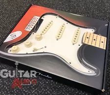 Genuine FENDER Pre-Wired Original '57/'62 Loaded 11-Hole Parchment Pickguard