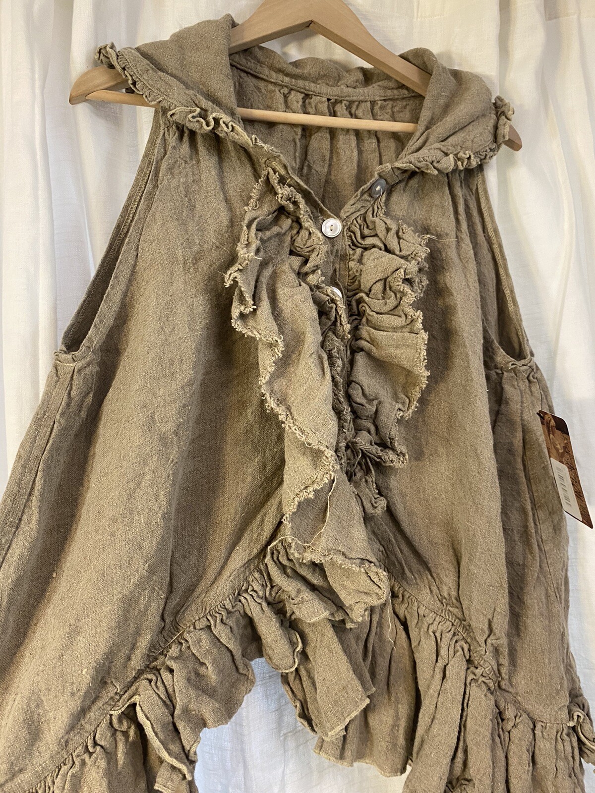 Magnolia Pearl Ms. Peaches Ruffle Vest In Flax Falak Tayyeb Platinum