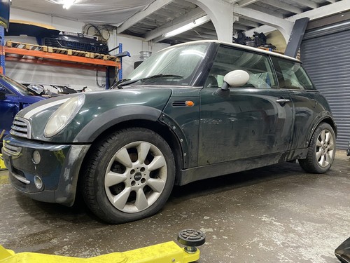 BMW Mini One Cooper Wheel Nut Breaking R50 R53 BRG British Racing Green ...