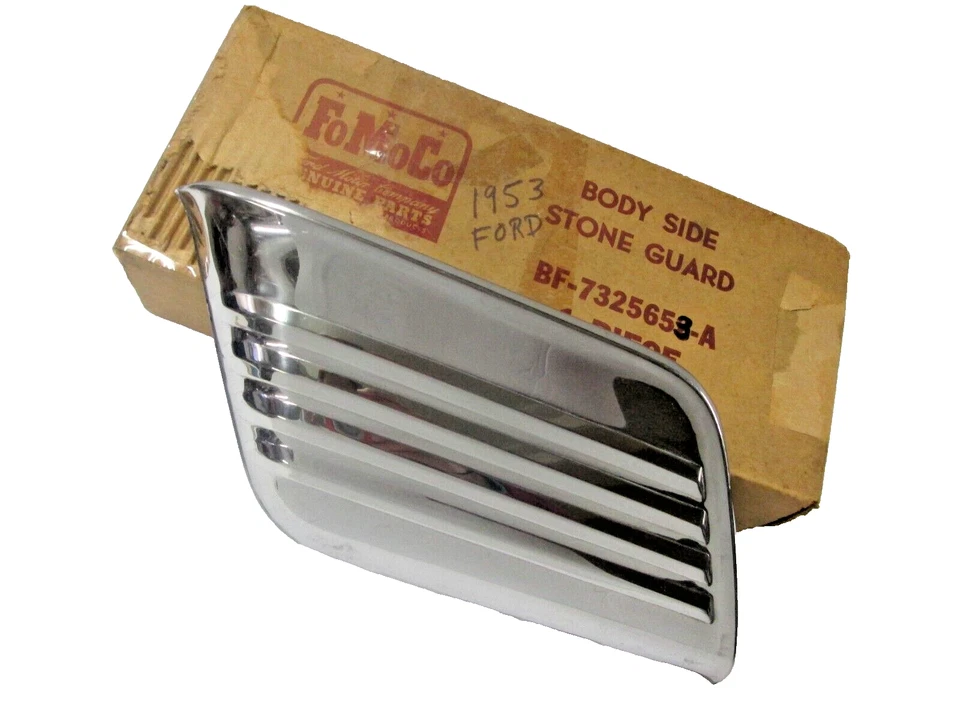 NOS 1953 Ford Mainline Left Body Side Stone Guard  Gravel Shield BF-7325653-A Foto 2 de 4
