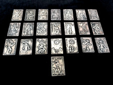 (RARITÀ ASSOLUTA) I 22 ARCANI MAGGIORI DEI TAROCCHI IN ARGENTO. PEZZO UNICO.