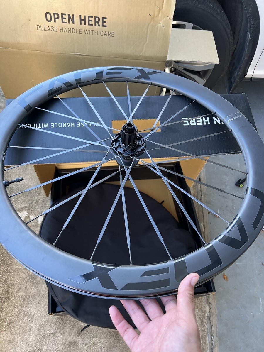 カーボンホイール前後セット　GIANT cadex カーボンホイール前後セット GIANT cadex