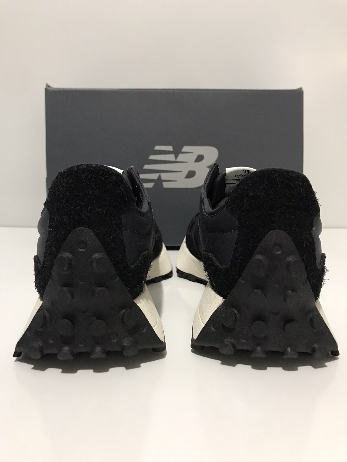 New Balance 327 Black/Grey (W) WS327SFC Sz 9.5 Women's image 5