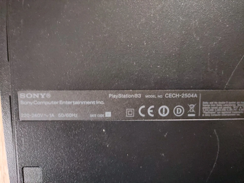 Sony PS3 Playstation 3 Cech-2504A Playstation 3 schwarz gebraucht funktioniert  - Bild 3 von 4