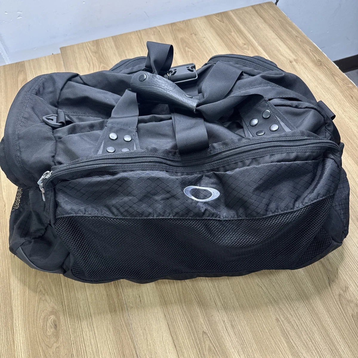 Oakley Black Duffle Bags for Men for sale | eBay