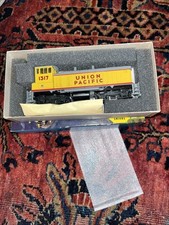 Athearn Locomotive - Union Pacific 1317