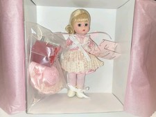 Madame Alexander "Collecting Dolls" 8" Doll 2001 Style  30940