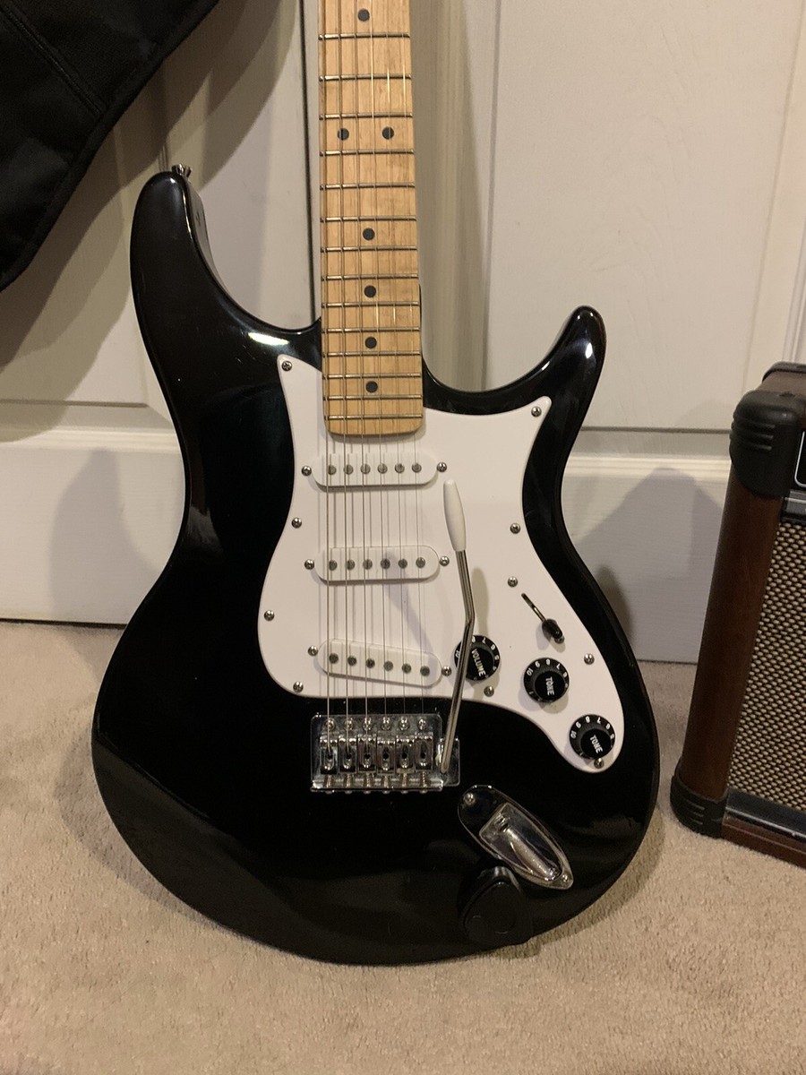 Behringer Strat Black Electric Guitar With Amp, Tremlo Bar