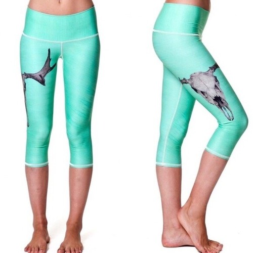 Teeki Yoga Pants Hot Pant Green Deer 