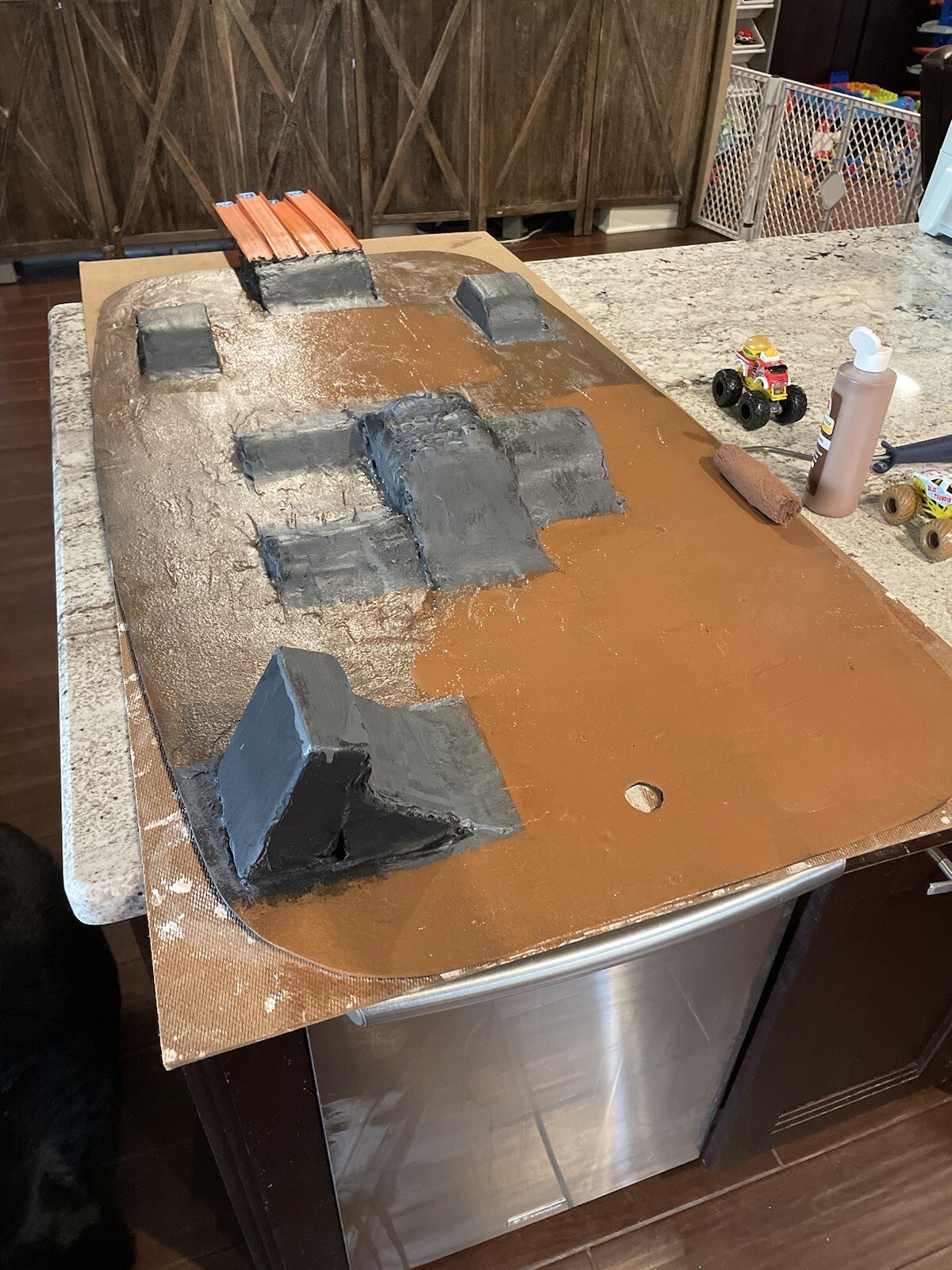 Customizable Monster Jam Play set & Hot Wheels Table Top Arena eBay