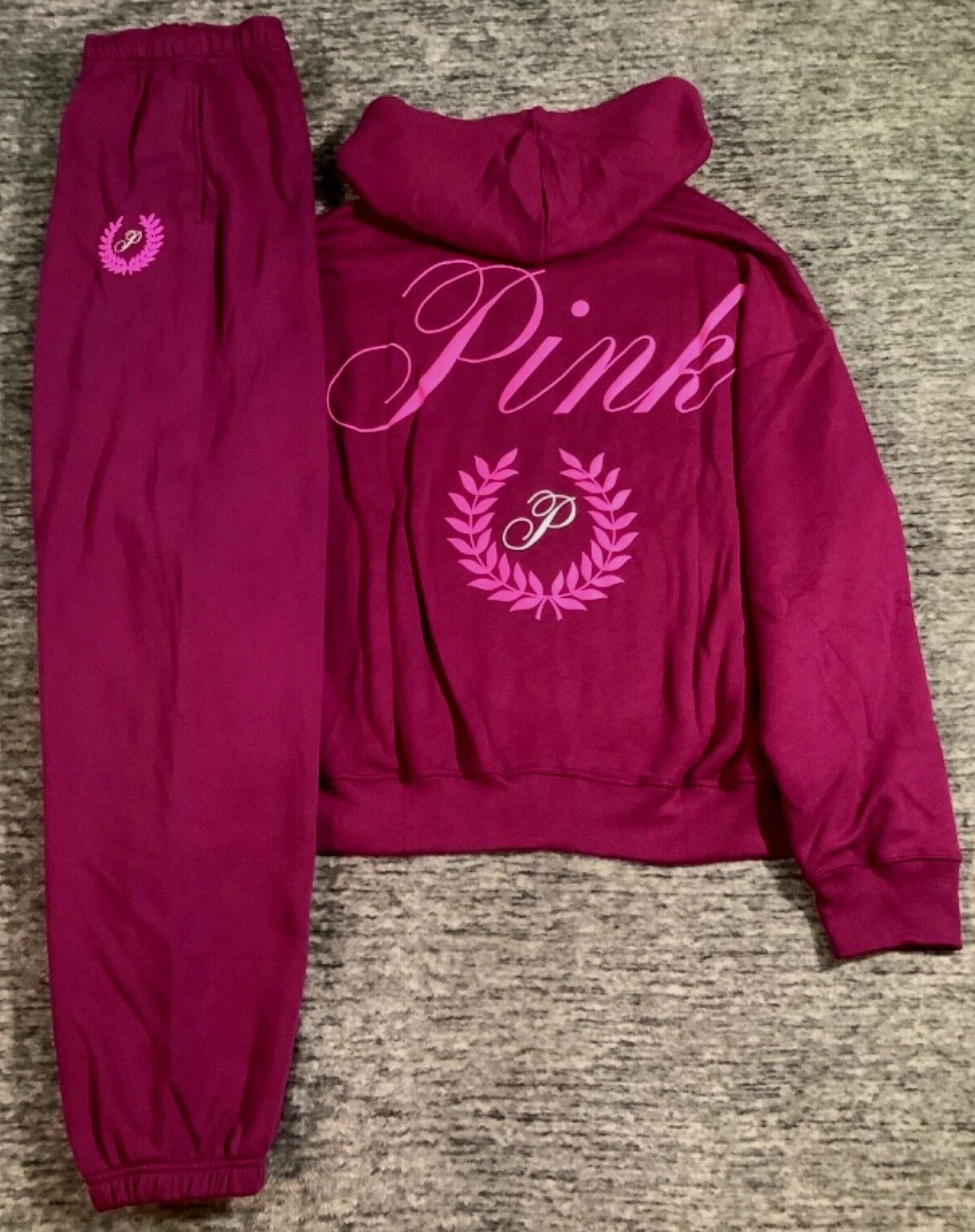 UNDERCOVER Victoria's Secret Rosa Full Zip Felpa con Cappuccio + Pantaloni Set Vivid Magenta Fragola L