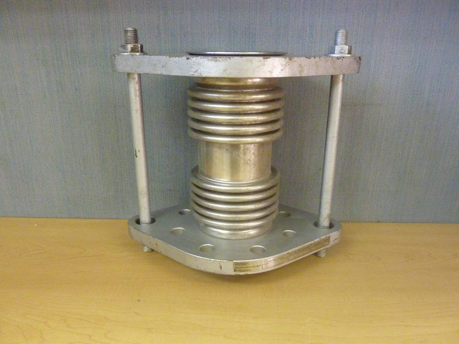 Hydra Lateral Expansion Joint LBZ 16.0080.050.0 3.75"ID x 9.5" Height