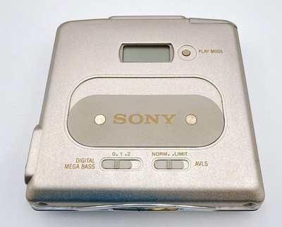 SONY MZ-E35 Walkman Portable MD Player Digital MEGA BASS in Box