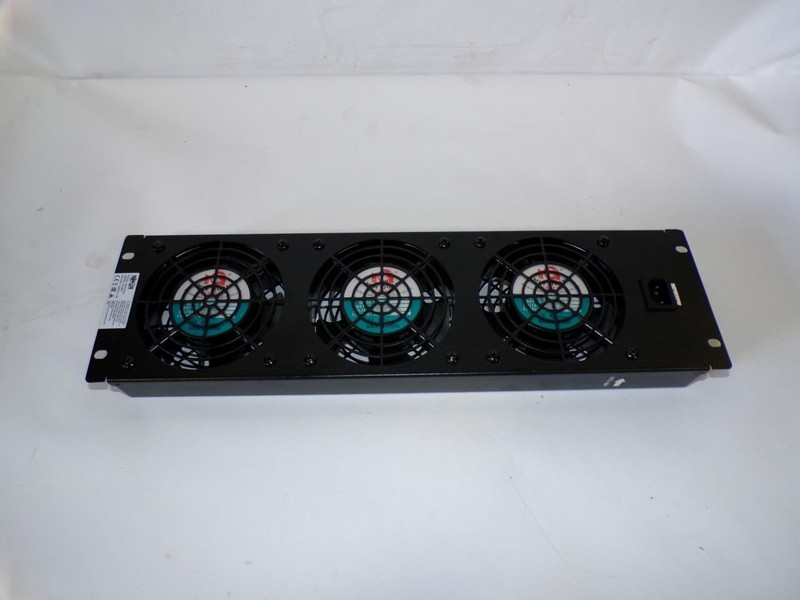 Tripp Lite SRXFAN3U 3U Rack Mount Fan Panel Series AG-88B1 3-Fan Cooling (B4349)