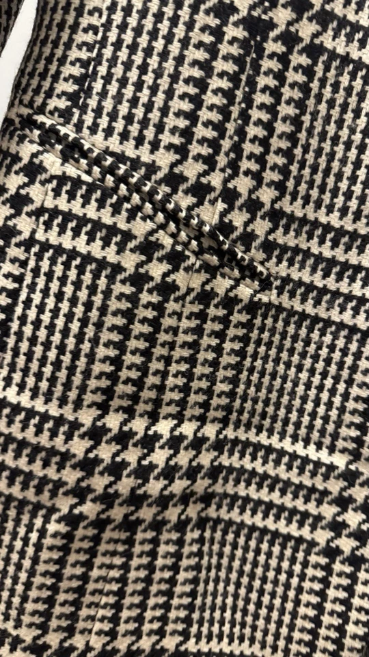 Blazer mujer vintage años 90’s Emanuel Ungaro 95% lana 5% cachemir talla 8/42 usado en excelente estado Foto 3 de 4