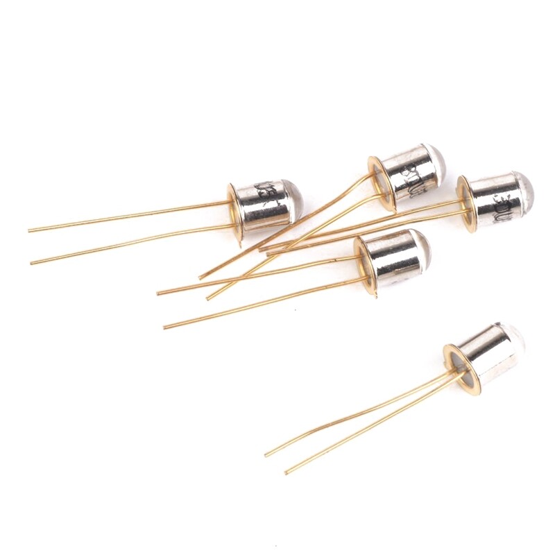 10 × 3 DU 5 C Metal Silicon Phototransistor Transistor 10 × 3 DU 5 C Metal Silicon Phototransistor Transistor