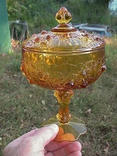 EX-NM 1960s Pre-Logo Fenton CABBAGE ROSE 8½"H Amber Covered Compote Candy Dish