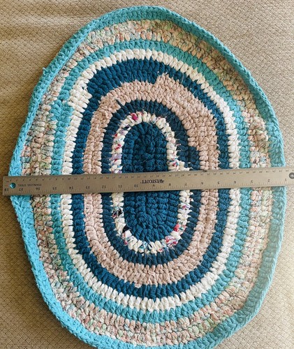Handmade crocheted rag rug oval floor decor 22x17 - Picture 11 of 13