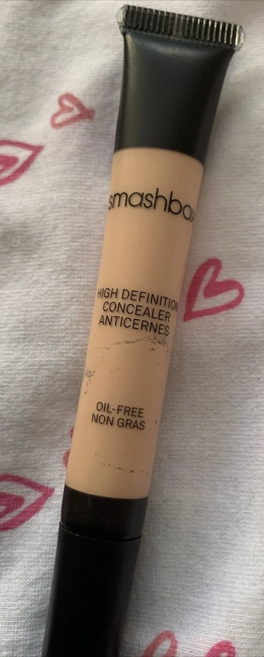 Smashbox High Definition Liquid Concealer FAIR - Image 3 of 4