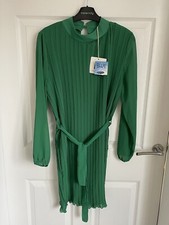 Ladies Green NEW COLLECTION Long Sleeve Short Pleated Dress Size Medium BNWT